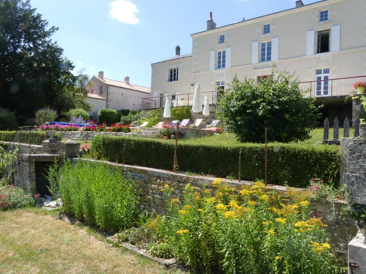 Les Jardins De Xanton Hotel Bagian luar foto